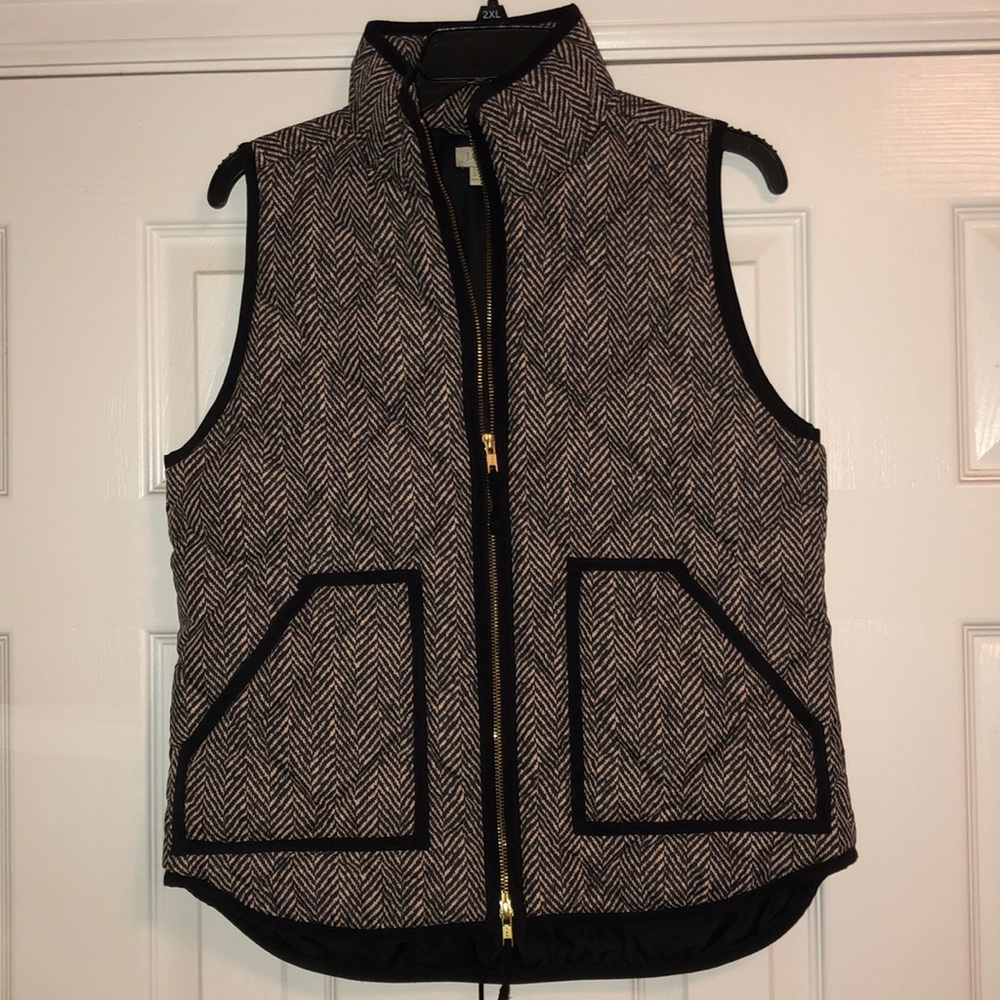 j crew size small herringbone vest